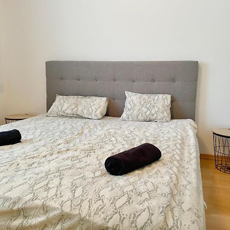 Апартаменти 90 M2 Maisonette With Free Parking Відень Екстер'єр фото